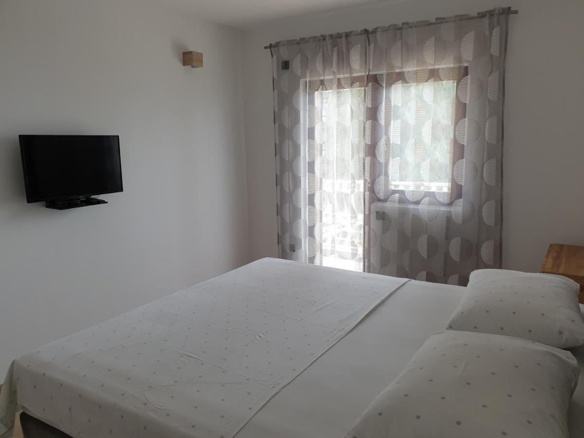 Apartments Gabi Омиш Экстерьер фото